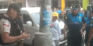Las autoridades investigan la muerte de un comerciante informal de nacionalidad venezolana, quien falleció después de ser detenido en medio de un operativo de control en el sector de La Bahía, en el centro de Guayaquil.