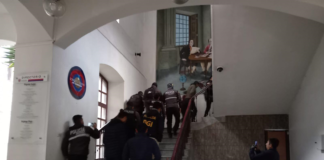 La madrugada del 31 de enero, en la Corte Provincial de Justicia de Chimborazo, se realizó la audiencia de formulación de cargos dentro del denominado Caso Altares, un proceso que aún mantiene en interrogante a toda la Sultana de Los Andes.