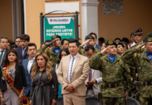 Riobamba demostró su compromiso con la memoria histórica y el civismo al conmemorar, en un emotivo minuto cívico, la Batalla de Tarqui, un acontecimiento fundamental en la consolidación de la independencia del Ecuador.