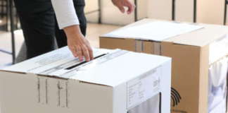 Los primeros resultados oficiales de las elecciones del domingo 9 de febrero en Ecuador se conocerán a partir de las 18:00, es decir, una hora después del cierre de las urnas.