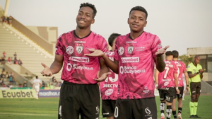 El club brasileño, consciente de la importancia de rodear a su estrella con talento de primer nivel, buscó reforzarse con jugadores que pudieran potenciar su ofensiva.
