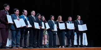 El pasado 14 de febrero, el Teatro León de Riobamba fue el escenario de la sesión solemne por el 72 aniversario de la Casa de la Cultura Ecuatoriana, Núcleo de Chimborazo.