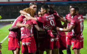 Mushuc Runa debutó como local en la temporada 2025 de la LigaPro en el Olímpico de Riobamba, con una contundente victoria 2-0 sobre Delfín en el cierre de la primera jornada del campeonato ecuatoriano.