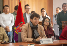 Este 24 de febrero, el Tribunal Contencioso Electoral (TCE) ha decidido no aprobar la solicitud de remoción presentada contra el alcalde de Riobamba, John Vinueza, luego de un proceso que comenzó el año pasado.