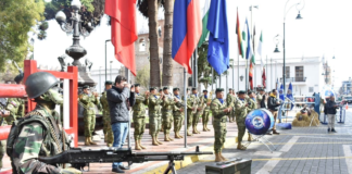 CEREMONIA. El 27 de febrero del presente año, en un emotivo acto realizado en el Parque Maldonado de Riobamba, se llevó a cabo una ceremonia militar en honor al CXCVI aniversario de la histórica Batalla de Tarqui, un hecho crucial en la independencia de Ecuador. Además de conmemorar esta significativa batalla, el evento también celebró el Día del Ejército Ecuatoriano, el Día del Civismo y la Unidad Nacional.