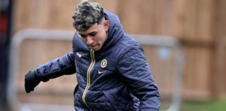 La joven promesa ecuatoriana Kendry Páez ya se encuentra en Londres para realizar su adaptación al fútbol europeo con el Chelsea. Mediante una historia en la red social Instagram, Páez compartió que se encuentra en el Cobham Training Center, la casa de entrenamiento del Chelsea.