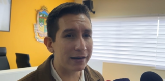 “Aceptamos esta votación en contra del nombre del proyecto de la Radio Púbica Ánimo Pastaza”, dijo el prefecto André Granda, al finalizar la sesión de la Cámara Provincial, en la que sufrió una derrota de 5 votos en contra y 3 a favor, incluido su voto.