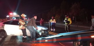 La noche del 2 de febrero en la carretera Riobamba-Ambato se vio interrumpida por el estruendo de un accidente que dejó a los conductores y transeúntes en estado de alerta.