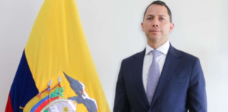 El presidente Daniel Noboa designó al nuevo ministro de Producción, Comercio Exterior, Inversiones y Pesca (encargado). Se trata de Carlos Zaldumbide, quien se encargará de la cartera de Estado, según el Decreto Ejecutivo No. 533, con fecha del jueves 13 de febrero de 2025.