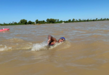 El nadador ecuatoriano David Farinango dejó en alto el nombre del país al conseguir el segundo lugar en la maratón acuática Santa Fe - Coronda, considerada una de las competencias de aguas abiertas más duras y prestigiosas del mundo.