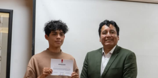 La Escuela Superior Politécnica de Chimborazo, en colaboración con la Casa de la Cultura Ecuatoriana “Benjamín Carrión” Núcleo de Chimborazo, puso en marcha este 19 de febrero, un programa de vinculación que busca realzar la importancia del diseño gráfico y la comunicación estratégica en los gremios artesanales de la ciudad.