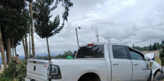 En la tarde lluviosa del 26 de febrero, se produjo un accidente de tránsito en la Avenida Capitán Edmundo Chiriboga, en el barrio San Antonio del Aeropuerto.