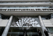 La Corte Constitucional dio a conocer que en la sesión ordinaria, con ocho votos a favor, se declaró la inconstitucionalidad de los decretos ejecutivos 500 y 505. Esto, por ser contrarios al artículo 146 de la Constitución.