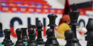 El sábado 1 de febrero, el Coliseo Teodoro Gallegos Borja de Riobamba se inauguró una de las competencias más importantes del ajedrez: la IV Copa Andrés Quizhpe Vaca, Campeonato Abierto de Partidas Rápidas.