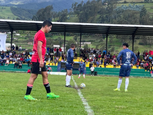 El club de fútbol “La Zona” se consagró campeón del torneo tras una final electrizante que atrajo a numerosos aficionados al estadio El Tambo el domingo 23 de febrero en horas de la tarde. Con un marcador de 4-1, el equipo demostró su superioridad y se alzó con el título de manera indiscutible.