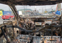 Una explosión provocada por un coche bomba en las inmediaciones de la Penitenciaría del Litoral, al norte de Guayaquil, causó una serie de daños materiales y humanos. La detonación de una camioneta doble cabina negra cargada con explosivos dejó como saldo la muerte de un guía penitenciario y redujo a chatarra al menos seis vehículos.