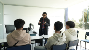 La Universidad Indoamérica, con su amplia trayectoria en la educación superior, ha hecho de la investigación científica uno de los pilares que la orientan hacia la excelencia.