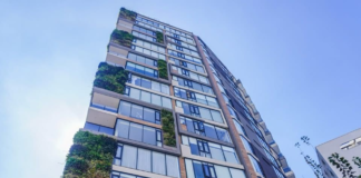 El 7 de marzo, se realizó la develación de placa en el edificio Harmony, que fue avalado por la Organización de las Naciones Unidas (ONU) como el primer edificio carbono neutro de Ecuador.