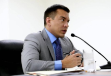 El presidente de Ecuador, Daniel Noboa, firmó un decreto ejecutivo con el que revoca su propuesta de otorgar amnistía migratoria y establecer un proceso de regularización para ciudadanos venezolanos y sus familias que hayan realizado el Registro de Permanencia Migratoria en el país.