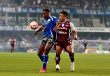 LIGAPRO.- Emelec logró su primer punto en la LigaPro 2025 tras empatar 0-0 con Macará en un partido disputado en el estadio Capwell este 28 de febrero. Lo destacado fue el regreso de Pedro Ortiz, atajando un penal en su vuelta a las canchas tras varios meses de inactividad.