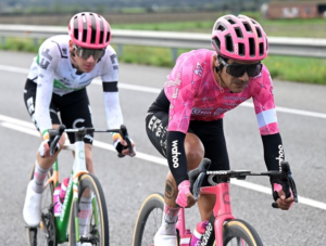 La preparación de Richard Carapaz para el Giro de Italia, su primer gran objetivo de la temporada, sigue su curso con un balance positivo tras su participación en la Vuelta a Cataluña.