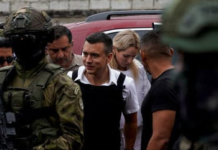 Daniel Noboa reveló el 5 de marzo que, en un plazo de dos a tres semanas, el país comenzará a recibir asistencia internacional para hacer frente al narcotráfico y al crimen organizado, el mandatario destacó que las conversaciones con varios países están en marcha, aunque no especificó cuáles serían ni qué organismos enviarían apoyo.
