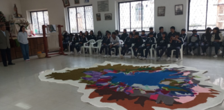 El Centro Interamericano de Artesanías y Artes Populares (CIDAP) de Cuenca se vistió de creatividad y tradición al llevar a cabo una jornada especial de mediación y aprendizaje, centrada en un proyecto artístico artesanal.