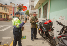 A través de la Dirección de Gestión de Movilidad, se ejecutó un operativo el miércoles 26 de febrero de 2025, en el que se sancionó a conductores que infringieron las normativas de tránsito.