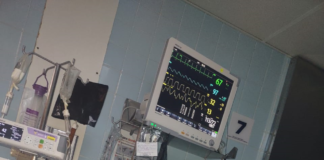 El cantón Alausí, provincia de Chimborazo, una adolescente de 16 años falleció. El hecho ocurrió cuando la joven, quien regresaba junto a su hermano de un evento escolar por el Carnaval el 28 de febrero, fue golpeada por un hombre.