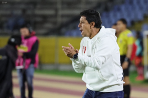 A pesar de que el estratega Paúl Vélez goza de respaldo dentro del plantel de Técnico Universitario, y de un pasado exitoso con el equipo ambateño, los malos resultados de este inicio de temporada han puesto en duda su continuidad.