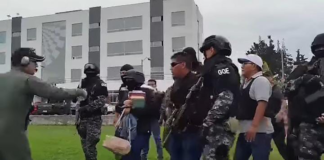 El 14 de marzo, la ciudad de Ambato vivió una mañana cargada de tensión aproximadamente las 12h25, Mayra Salazar, exrelacionista pública de la Corte de Justicia del Guayas y figura clave en los escándalos de corrupción "Metástasis" y "Purga", salió de la cárcel de Ambato.