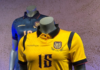 La Selección Ecuatoriana de Fútbol estrena una nueva indumentaria conmemorativa para celebrar los 100 años de la Federación Ecuatoriana de Fútbol (FEF).