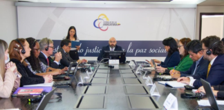 Ecuador y Canadá intercambiaron experiencias sobre justicia indígena en una mesa de trabajo, el pasado 10 de marzo, encabezada por el presidente del Consejo de la Judicatura (CJ), Mario Godoy, junto a las vocales Yolanda Yupangui y Solanda Goyes.
