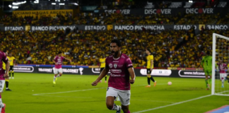 El fútbol siempre deja historias curiosas, y una de las más comentadas en la LigaPro durante el fin de semana pasado, tuvo como protagonista a Jeison Medina, el delantero colombiano de Independiente del Valle, quien fue la figura en la goleada 4-0 sobre Barcelona SC en el Estadio Monumental.