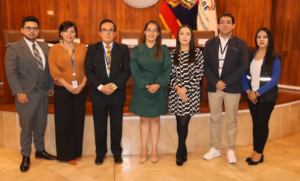 En una sesión ordinaria celebrada el 14 de marzo en el auditorio de la democracia del CNE Chimborazo, la Junta Provincial Electoral de Chimborazo designó a Ruth Valeria García Solórzano como su nueva presidenta, un nombramiento que inicia como una nueva etapa en la organización de los procesos electorales en la provincia.