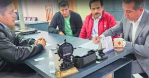 Reafirmando su compromiso con el desarrollo vial del cantón, el alcalde Vinicio Coloma realizó la entrega oficial de maquinaria a las parroquias de Balsapamba y San Pablo, mediante un contrato de comodato con una duración de veinte años.