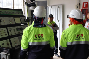 El Instituto Superior Universitario Carlos Cisneros recibió este 21 de marzo, la visita de la Unidad de Gestión de Riesgos de la Secretaría Nacional de Educación Superior, Ciencia, Tecnología e Innovación (SENESCYT), en colaboración con estudiantes de la Universidad Estatal de Bolívar.