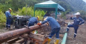 Mientras aún se realizan acciones para controlar el derrame de petróleo por el colapso del oleoducto SOTE, el Ministerio de Ambiente informó sobre un nuevo incidente producto de la rotura del poliducto Shushufindi – Quito, en Napo, que transporta gasolinas, diesel y gas licuado de petróleo (GLP)