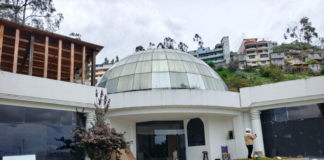 La Municipalidad de Ambato ha dado un paso significativo en la conservación de su patrimonio cultural con la firma del contrato para el mantenimiento y acondicionamiento de tres emblemáticos museos de la ciudad: el “Museo Ambatu” (La Matriz), el “Museo Pedro Porras” (La Liria – Atocha) y el “Museo Etnográfico” (Pasa).