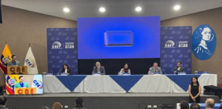 El Consejo Nacional Electoral (CNE) llevó a cabo el 17 de marzo un sorteo público para determinar el orden de ubicación e intervención de los candidatos presidenciales en el Debate Obligatorio de la Segunda Vuelta de las Elecciones Generales 2025.