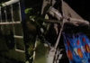 Dos personas murieron y una resultó gravemente herida, en un choque por alcance ocurrido el 23 de marzo en la vía Pallatanga-Bucay, sector Cruz de Hueso, en Chimborazo. Según informes preliminares, el accidente se habría producido por exceso de velocidad.