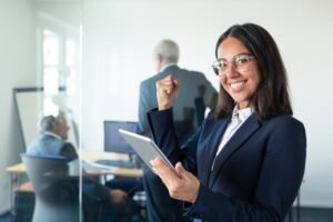 En un mercado laboral en constante evolución, las empresas enfrentan el reto de atraer y retener talento altamente calificado.