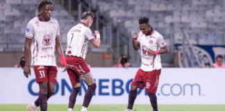 Mushuc Runa, el club nacido desde el corazón de una comunidad indígena, se impuso este 9 de abril, en el imponente estadio Mineirao de Belo Horizonte con una victoria que parecía impensada en los papeles: 2-1 frente al poderoso Cruzeiro.