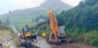 Este 28 de abril, la provincia de Bolívar recibió una excelente noticia: la vía Salinas – Cuatro Esquinas fue oficialmente habilitada, tras intensos trabajos de remoción y rehabilitación realizados en el marco de la "Minga Institucional", impulsada por el Gobierno Provincial.