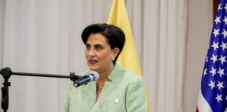 La Cancillería reaccionó al arancel del 10% impuesto por Estados Unidos (EE.UU.) a Ecuador, este miércoles 2 de abril de 2025. Estados Unidos incluyó a Ecuador en la lista de países con 10% de arancel para las importaciones.