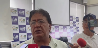 Las relaciones entre el Municipio de Pastaza y la Prefectura provincial atraviesan un nuevo episodio de tensión tras la ausencia del prefecto André Granda en la firma del convenio de delegación de competencias para la construcción de una cancha de césped sintético en la Unidad Educativa San Vicente Ferrer, en la ciudad de Puyo.