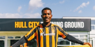 El futuro de Óscar Zambrano en el Hull City continúa siendo una incógnita. El mediocampista ecuatoriano, no ha tenido actividad oficial desde el pasado 2 de noviembre, en el empate 1-1 ante el Portsmouth.