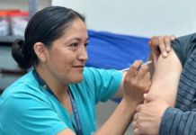 El Ministerio de Salud Pública confirmó el 28 de abril tres nuevos casos de fiebre amarilla en Ecuador, tras la muerte de un joven de 26 años, el 25 de abril en Zamora Chinchipe.