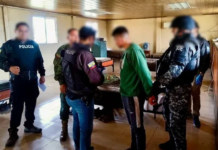 La Fiscalía presentó cargos contra Kevin L., un militar en servicio activo, tras una exhaustiva investigación, por su presunta implicación en dos delitos graves: pornografía infantil y violación, el 2 de abril en Latacunga.