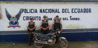 La Policía Nacional del Ecuador informó sobre la recuperación de una motocicleta reportada como robada en el distrito Chillanes-San José del Tambo, provincia de Bolívar. El hecho ocurrió el lunes 28 de abril de 2025, luego de una alerta ciudadana que motivó una rápida acción policial.